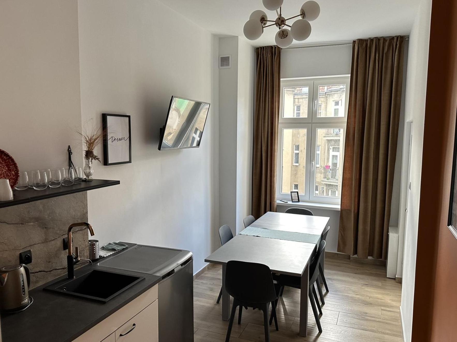Apartament Trzecie Pietro Познан Екстериор снимка
